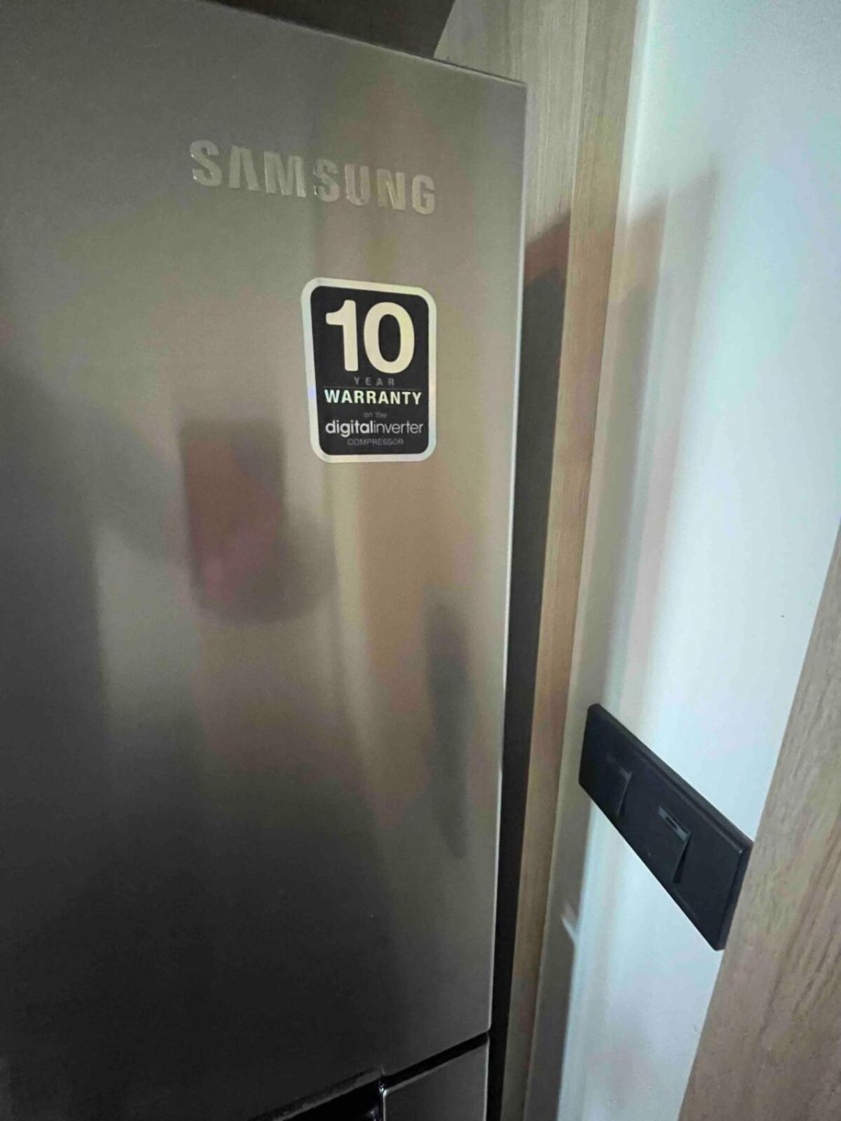 Apartemen Stunning Unit Situated In *